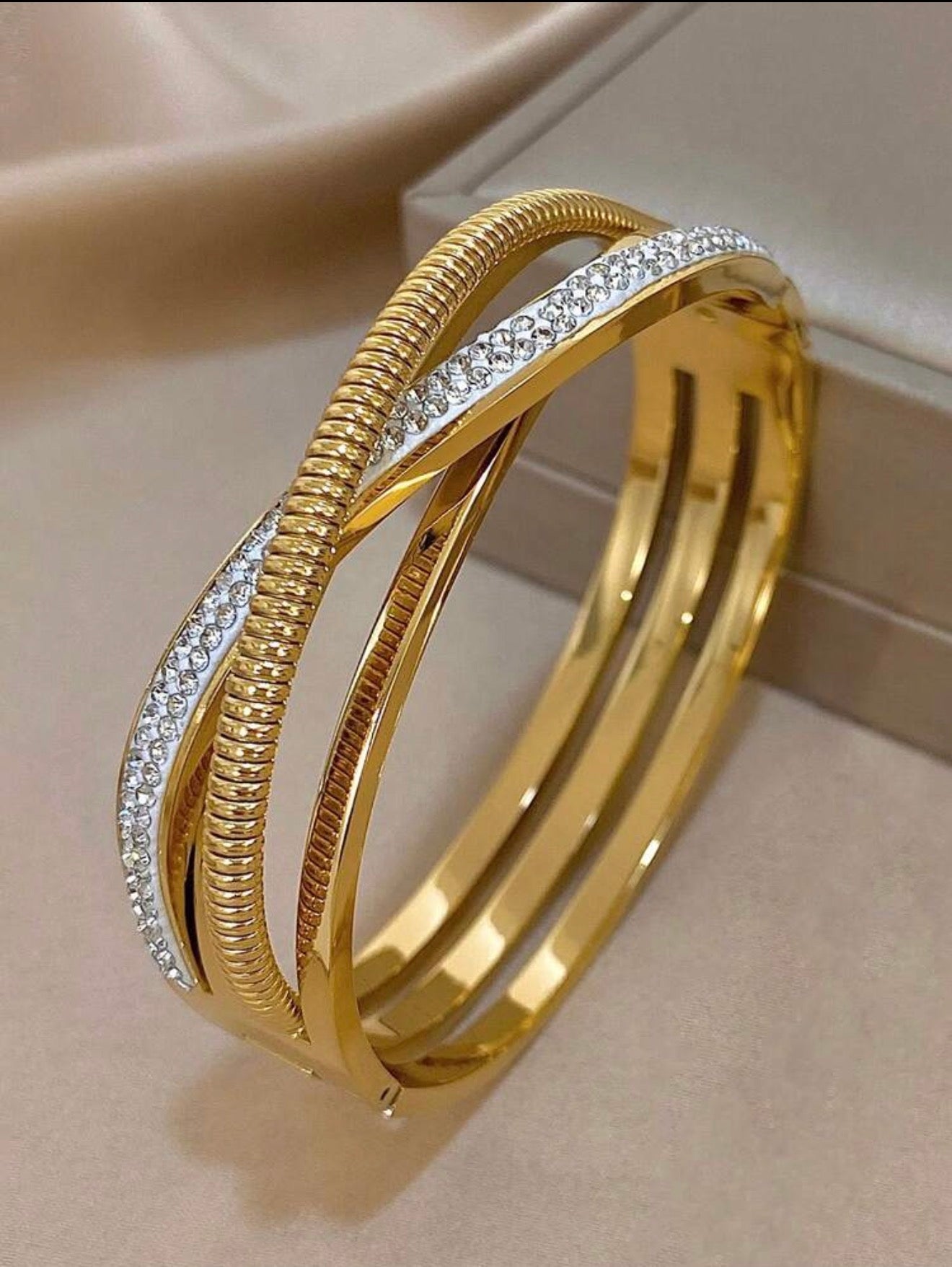 18K Gold Plated Stainless Steel Luxury Vintage Zirconia Bangle Bracelet