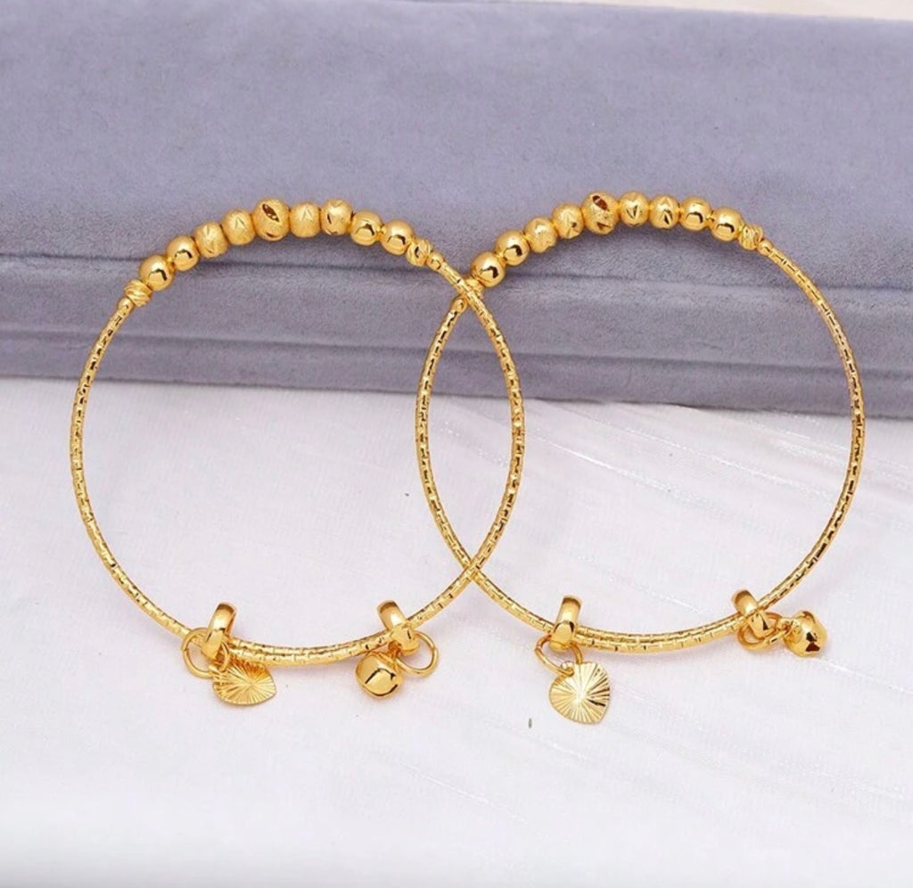 Elegant Minimalist Adjustable Gold-Tone Bangle Bracelet, European And American Style