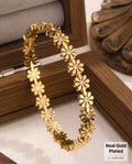 1pc Stainless Steel Flower Rhinestone Inlaid Gold Tone Versatile Bracelet